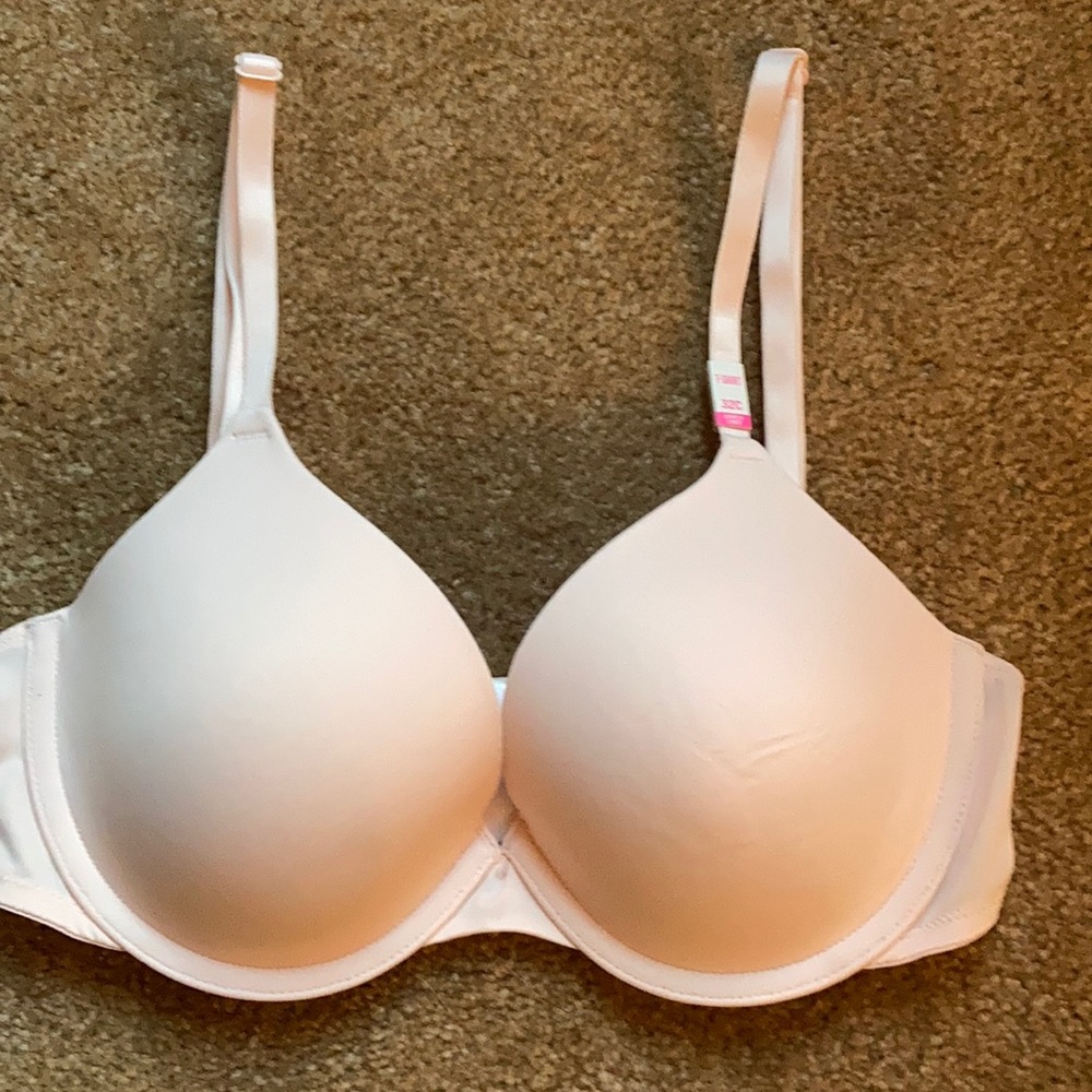 Victoria’s Secret Pink underwire 32C bra NWT